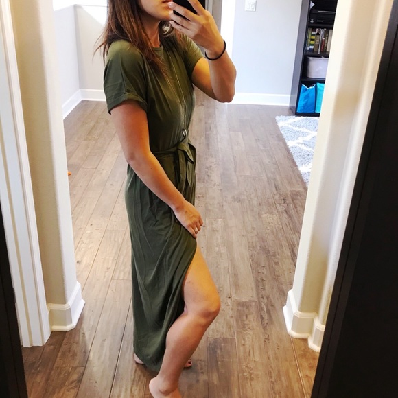 ✨2xHP✨Cotton cap sleeve faux wrap dress army green - Picture 2 of 3